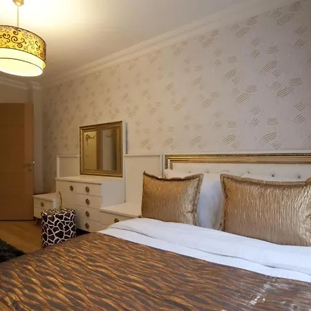 Luxury 4 2 With Terrace Olimpiyat דירה *